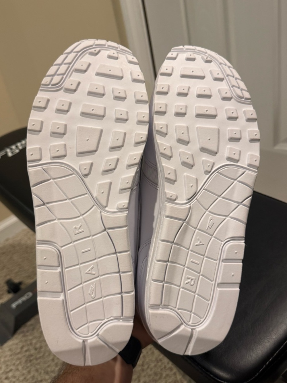 Nike Air Max 1 - Triple White - Picture 4 of 5